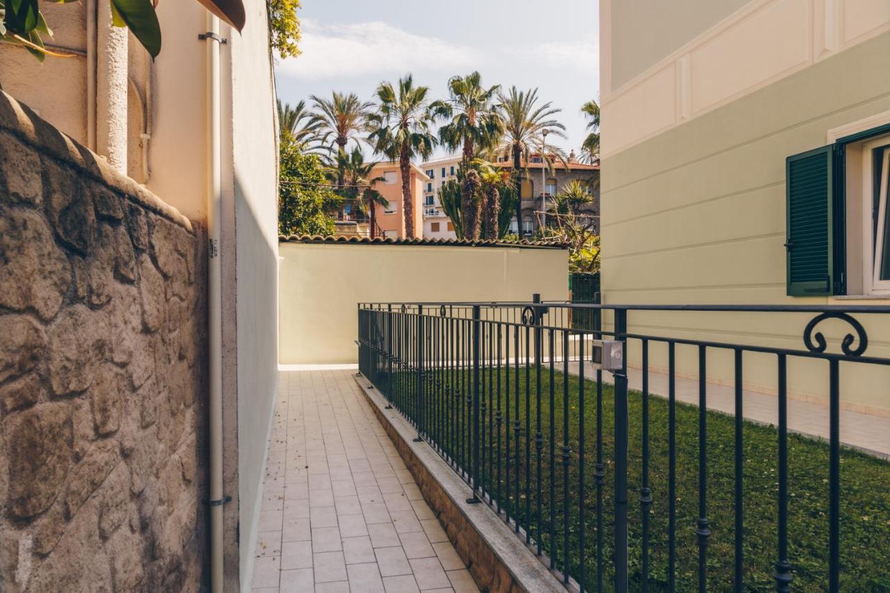 Appartamento 189 - Casa Bordighera Centro, 350Metri Dal Mare Esterno foto